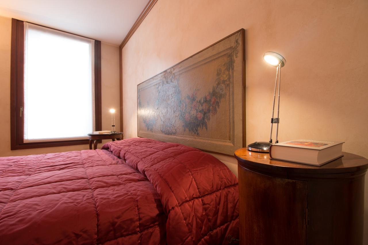 La Fenice Double Canal view Venecia Exterior foto