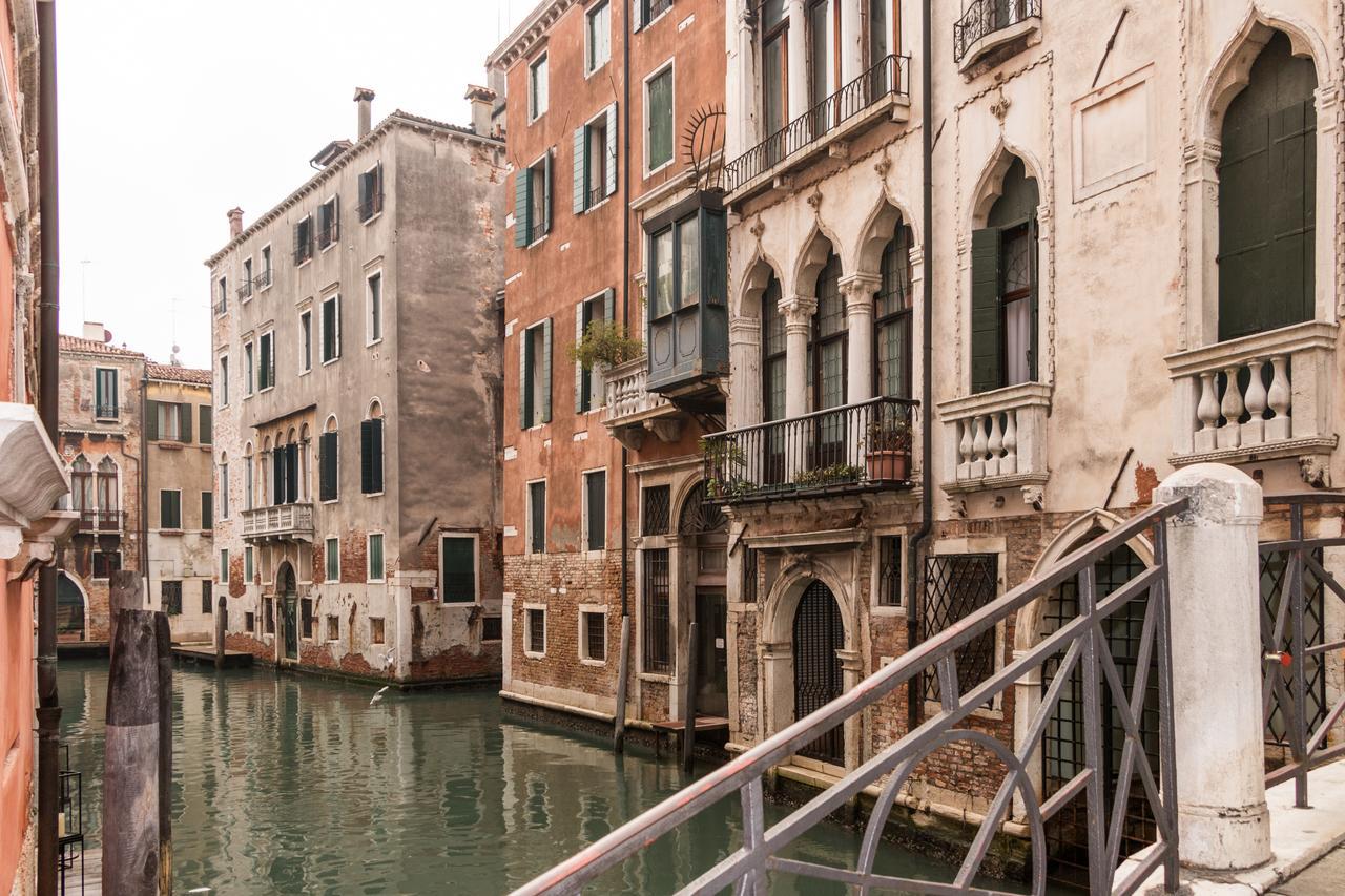 La Fenice Double Canal view Venecia Exterior foto