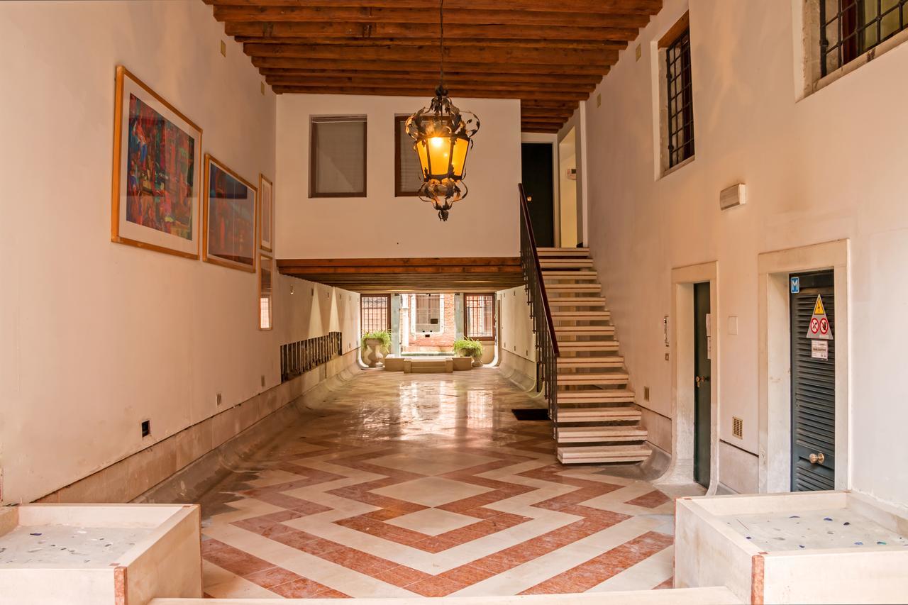 La Fenice Double Canal view Venecia Exterior foto