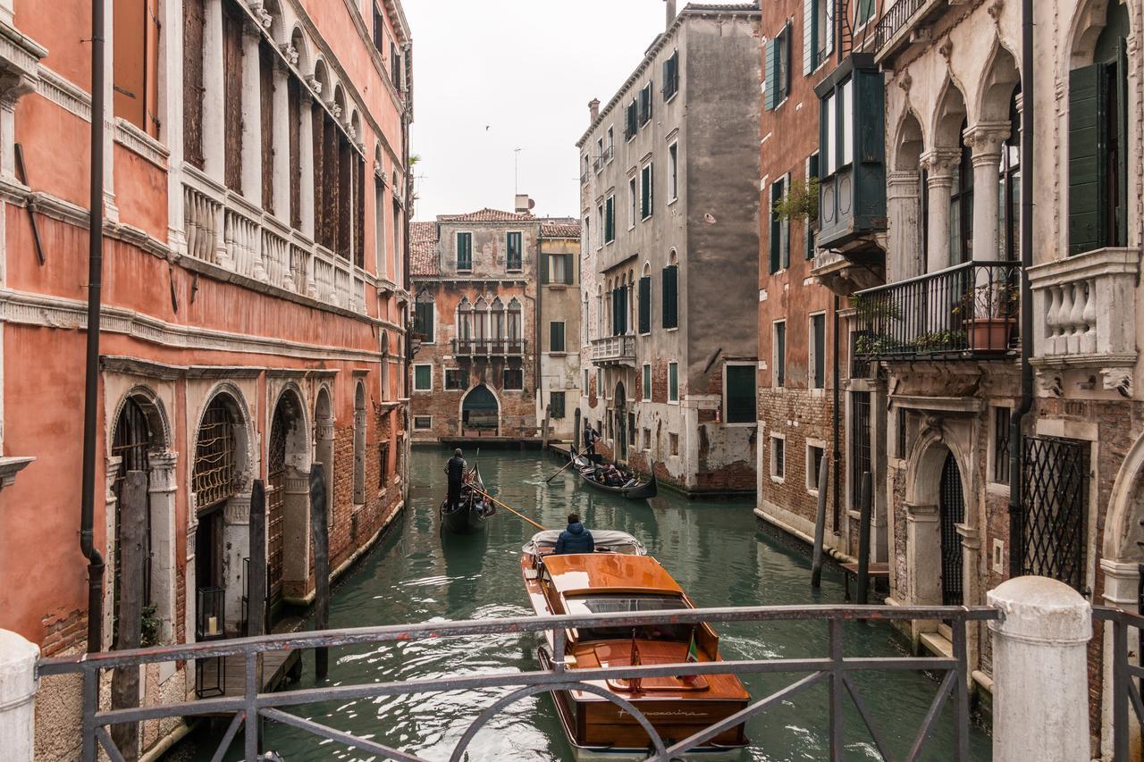 La Fenice Double Canal view Venecia Exterior foto